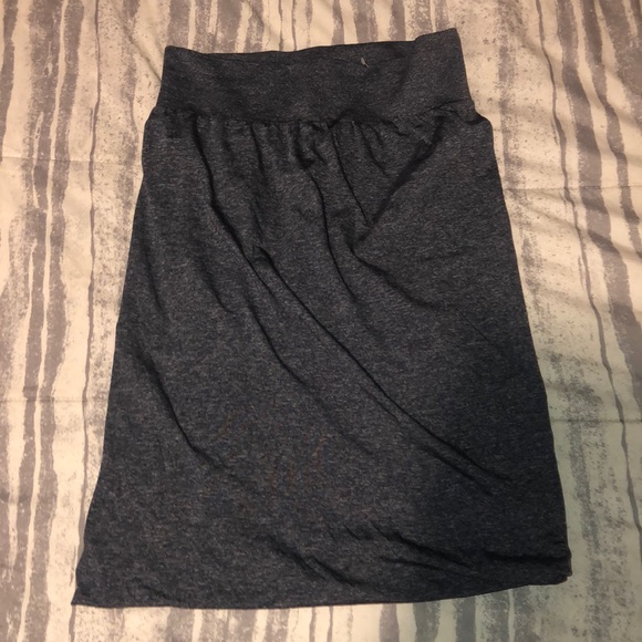 Lululemon skirt - Picture 2 of 3